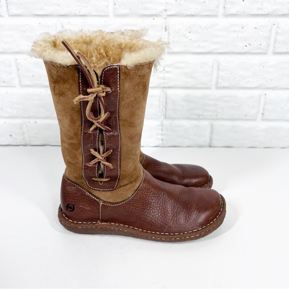 BORN Yuma Lace up Leather boots with shearling lining Size 7/38